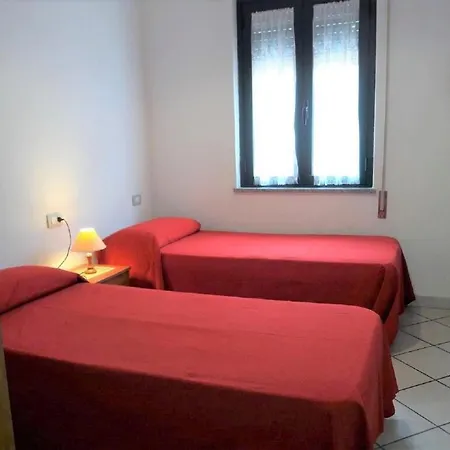 Panoramico Con Due Terrazze Vista Sul Mare. *