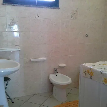 Panoramico Con Due Terrazze Vista Sul Mare. Appartamento